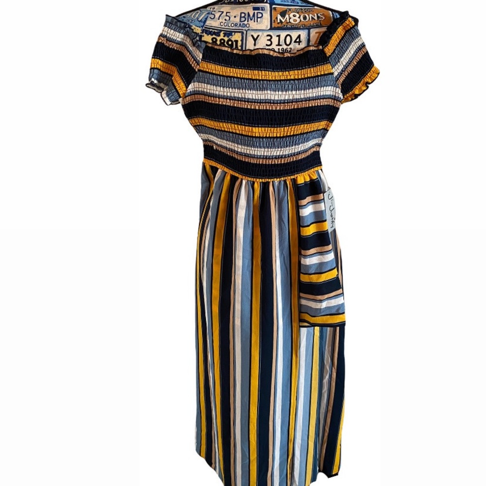 NWT, J for Justify wrap romper with skirt overlay. Size Small.